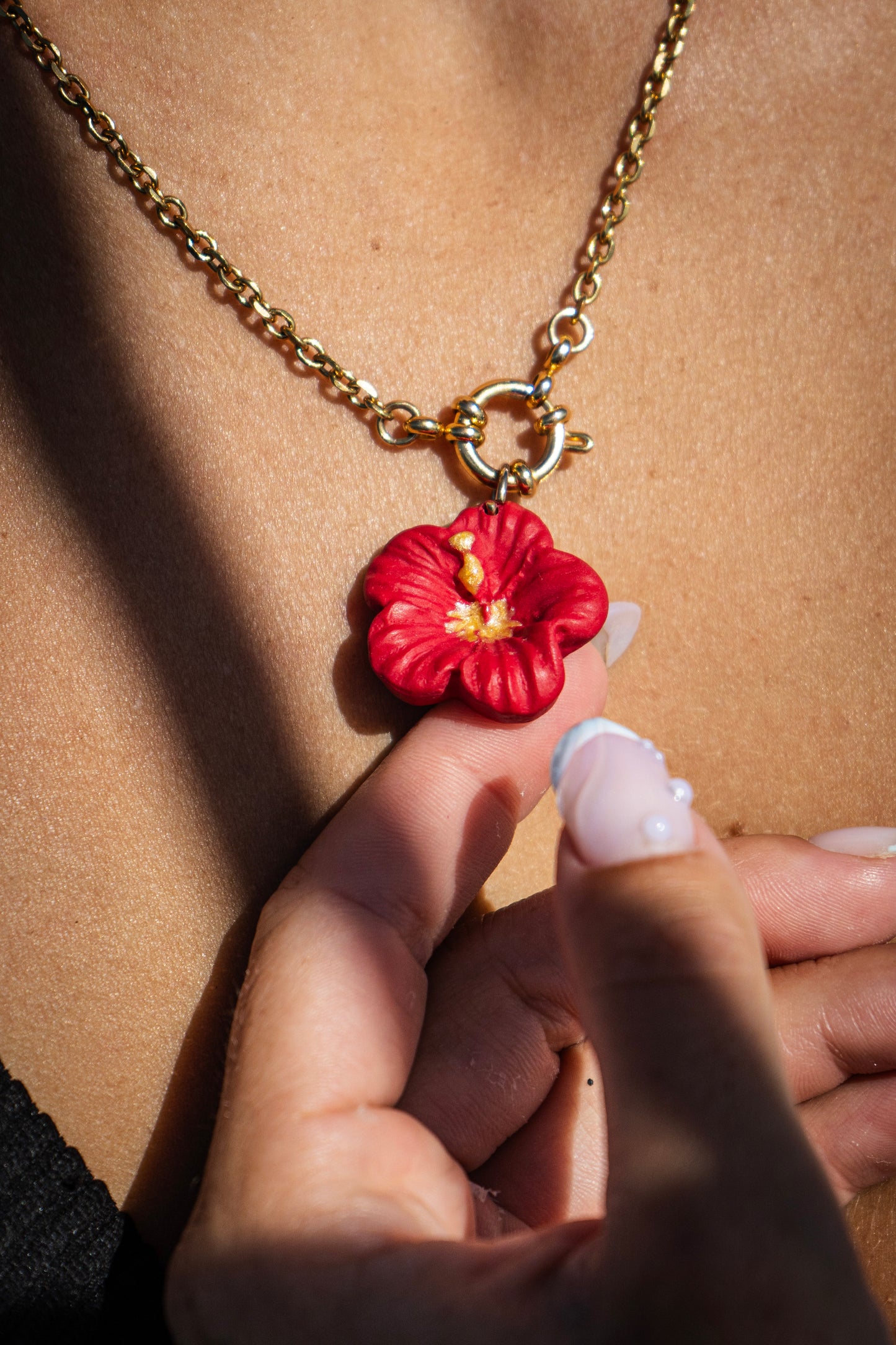 Collier Hibiscus
